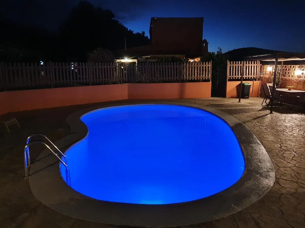 Villa Rural EL Poleo D&R con Piscina Climatizada Privada y Solárium Pico de Viento