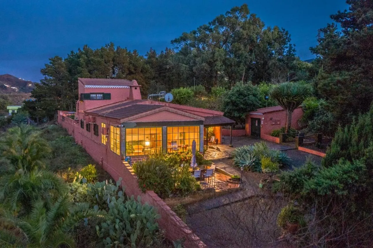 Villa Rural EL Poleo D&R con Piscina Climatizada Privada y Solárium Pico de Viento